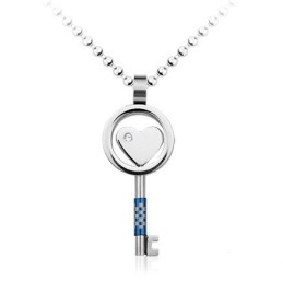 Mode Hartvormige Sleutel Van Titanium Kettinghanger (Nieuwe Stijl)