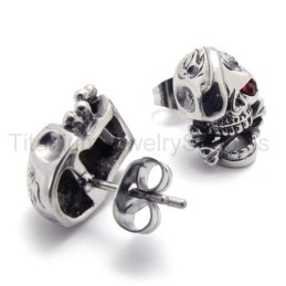 Titanium Oorbellen Met Een Schedel Van Één Rood Oog
