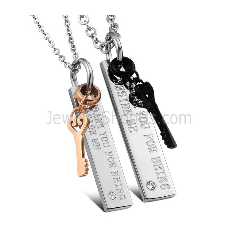 Titaniumzwarte En Roségouden Sleutelhanger Met Strass-Steentjes En Gratis Kettingen C566