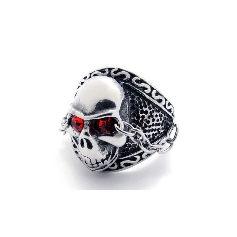 Schedel Met Rode Diamant Titanium Ring Schedel Met Rode Diamant Titanium Ring