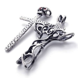 Kruisschedel Met Rode Diamant Titanium Hanger