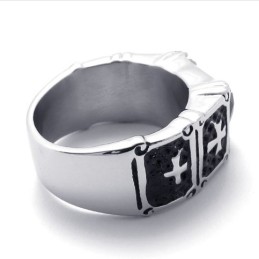 Titanium Ring Met Kruis En Zwarte Edelsteen